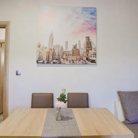 Baza Apartment *